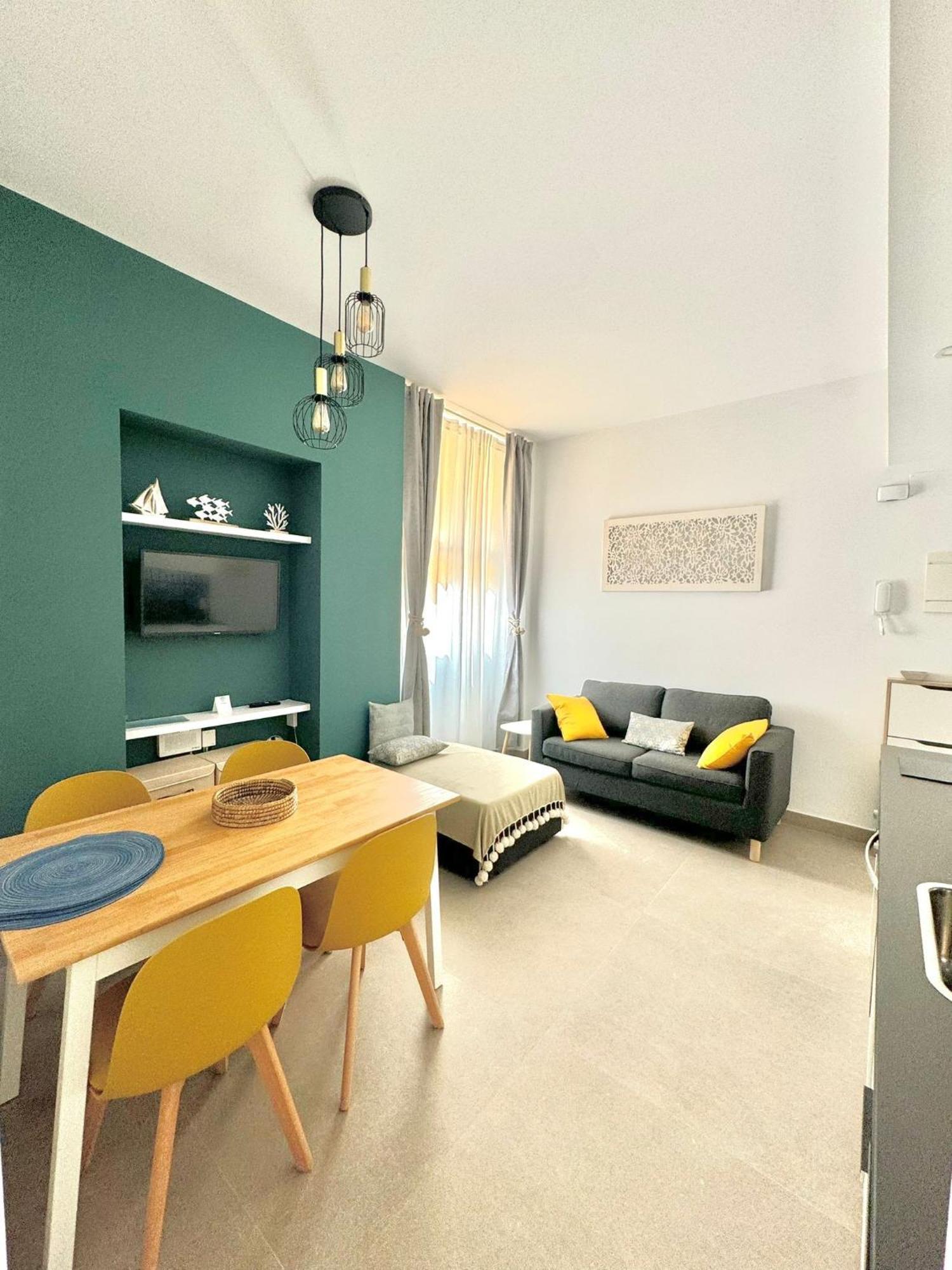 Suite Homes Alice Valentin Malaga Exterior photo